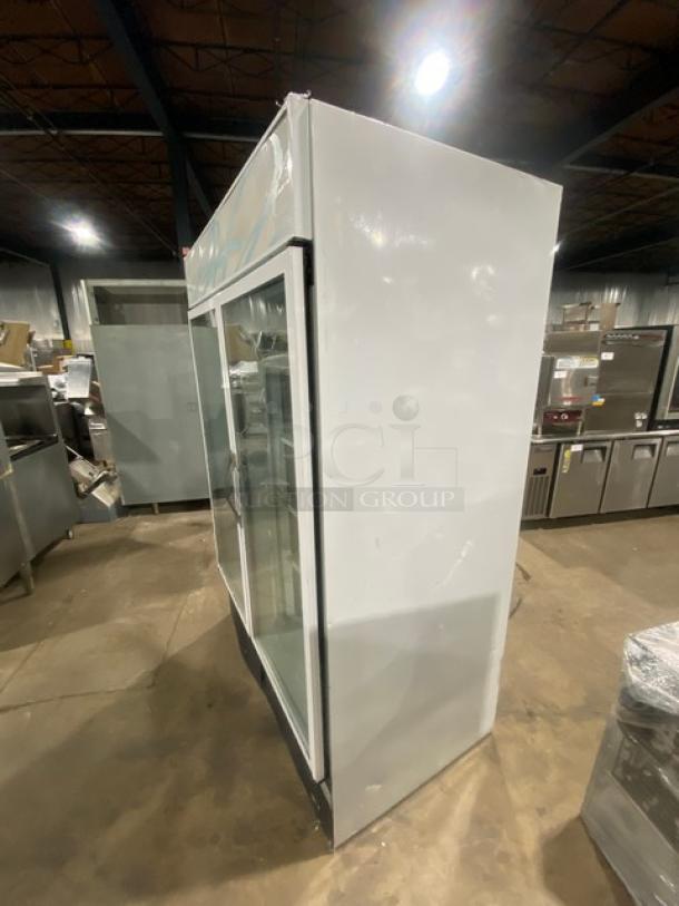 Beverage-Air Commercial White Double Glass Swing Door Reach In Merchandiser Refrigerator! With Poly Coated Wire Racks! Model: MT49-W SN: 6850056! 115V 1 Phase! - Image 4 of 9
