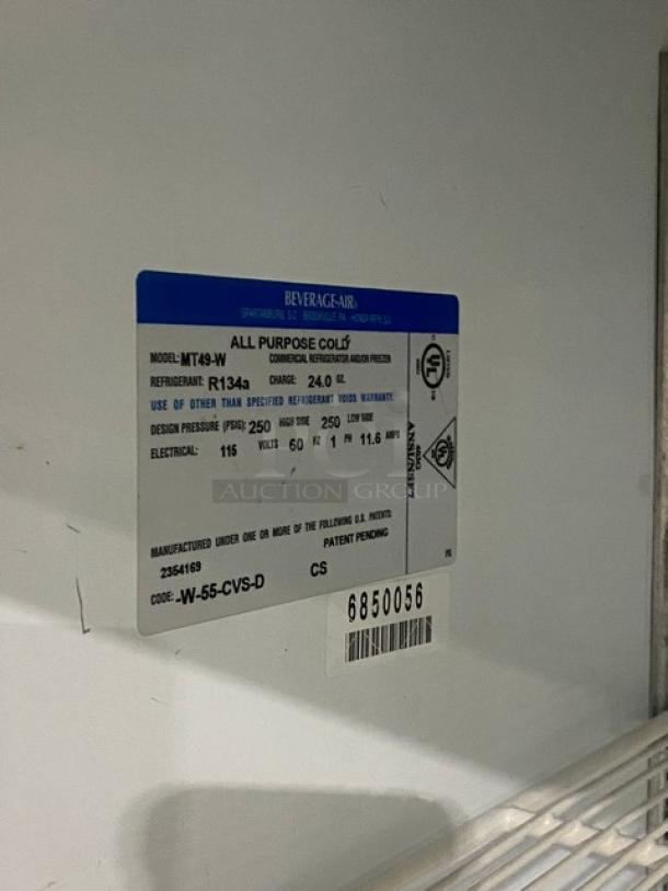 Beverage-Air Commercial White Double Glass Swing Door Reach In Merchandiser Refrigerator! With Poly Coated Wire Racks! Model: MT49-W SN: 6850056! 115V 1 Phase! - Image 8 of 9