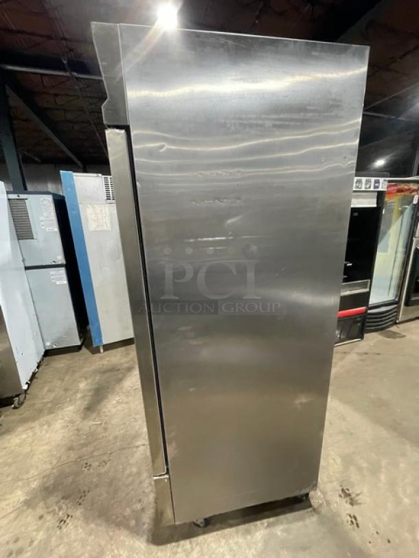 Entree Commercial Stainless Steel Solid Single Door Reach In Refrigerator! Energy Star Certified! With Poly Coated Wire Racks! Model: CR1-ES SN: 1804ENTH01632! 115V 1 Phase! On Casters! - Image 2 of 9