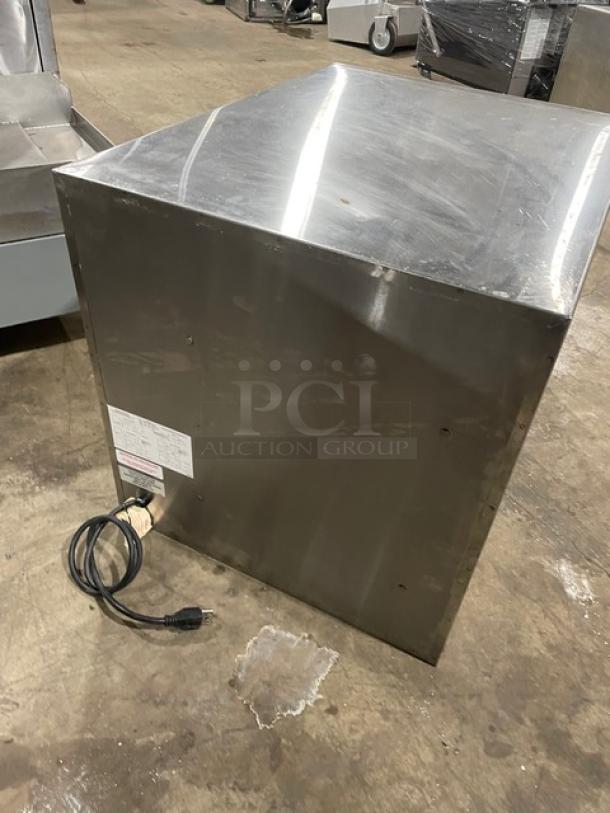 Wells Commercial Stainless Steel Electric Powered Narrow Countertop Double Warming Drawer! With Individual Controls! Model: RWN2 SN: OWN20222A0003! 120V! - Image 4 of 9