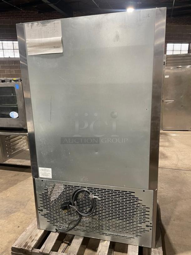 Traulsen Commercial Stainless Steel Left Hinged Self-Contained Reach In Blast Chiller! With On-Board Printer! With Built In Pan Holding Racks & 3 Food Probes! Model: TBC13 SN: T87914G17! 208-230/115V! - Image 3 of 9