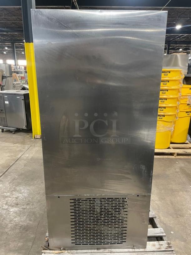Traulsen Commercial Stainless Steel Left Hinged Self-Contained Reach In Blast Chiller! With On-Board Printer! With Built In Pan Holding Racks & 3 Food Probes! Model: TBC13 SN: T87914G17! 208-230/115V! - Image 4 of 9