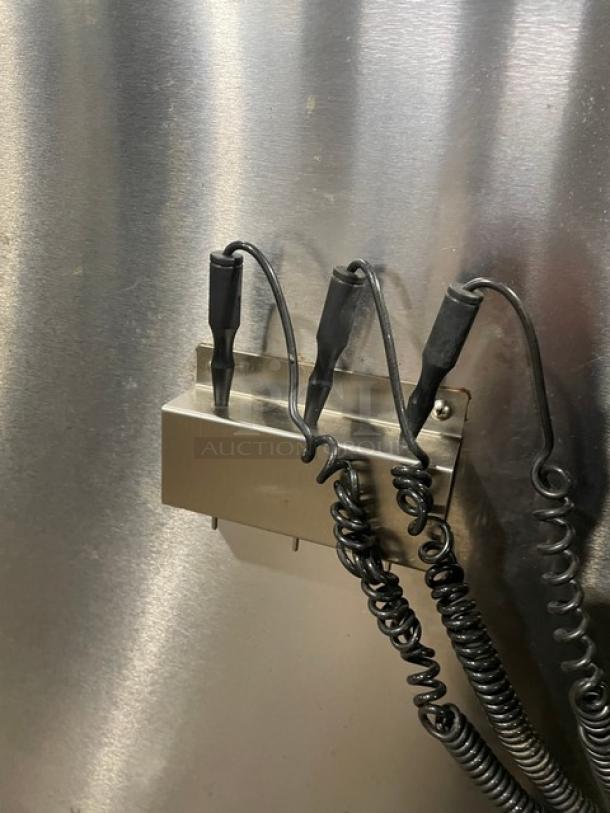 Traulsen Commercial Stainless Steel Left Hinged Self-Contained Reach In Blast Chiller! With On-Board Printer! With Built In Pan Holding Racks & 3 Food Probes! Model: TBC13 SN: T87914G17! 208-230/115V! - Image 7 of 9