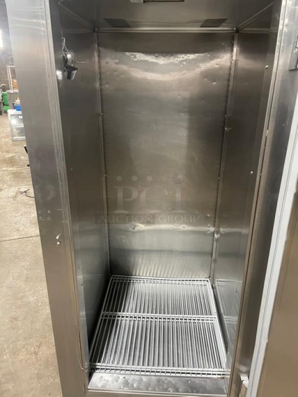 Victory Commercial Stainless Steel Solid Single Door Reach In Freezer! With Poly Coated Wire Racks! On Legs! - Image 5 of 9