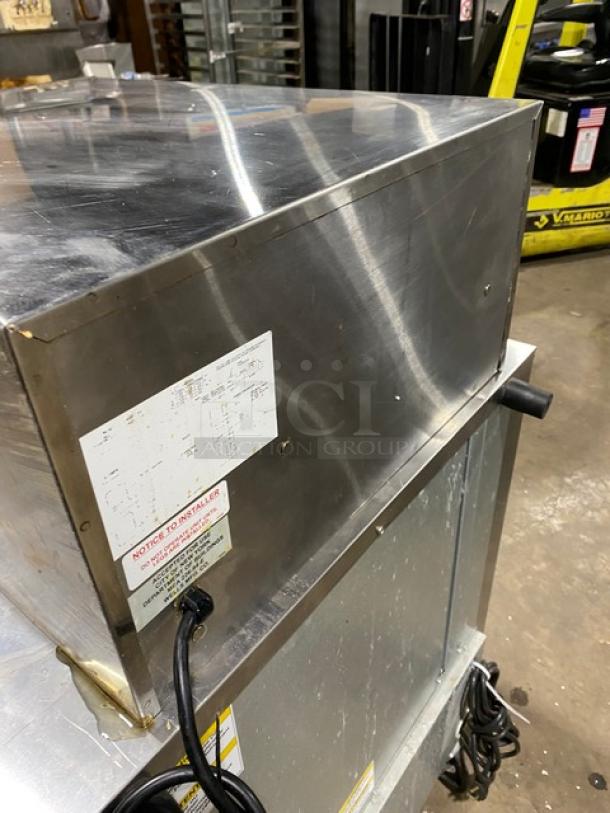 Wells Commercial Stainless Steel Electric Powered Narrow Countertop Single Warming Drawer! Model: RWN1 SN: DWN11221A0006! 120V! - Image 4 of 8