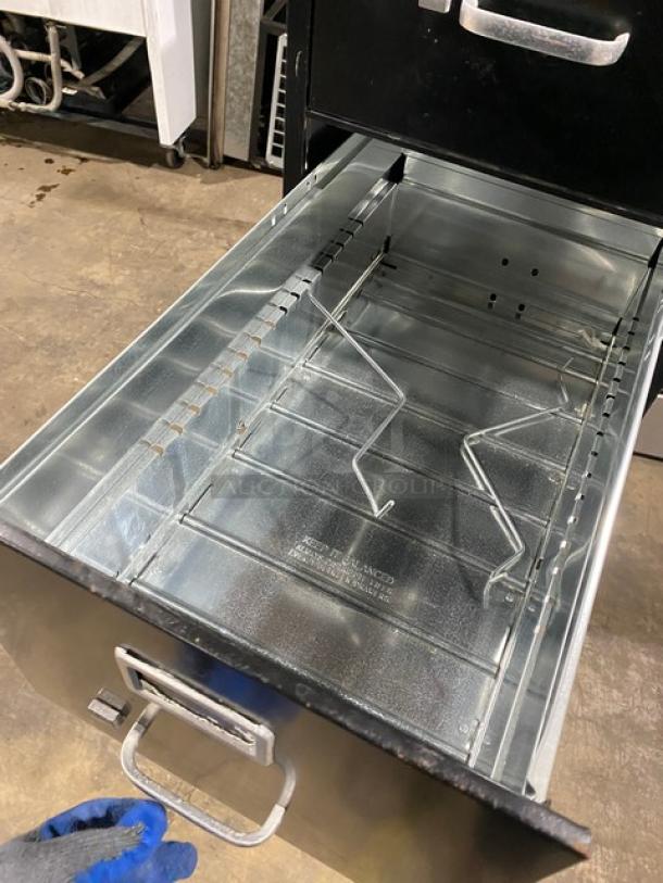 Staples Commercial Black Coated Free Standing 4-Drawer Filing Cabinet! With Retractable Pull-Out Drawers! - Image 5 of 5