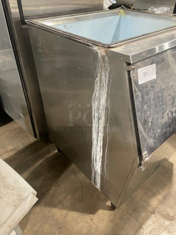Follett Commercial Stainless Steel Slope Front 430 LB. Ice Storage Bin! Model: 425-30 SN: D03776-24910! On Legs! - Image 2 of 7