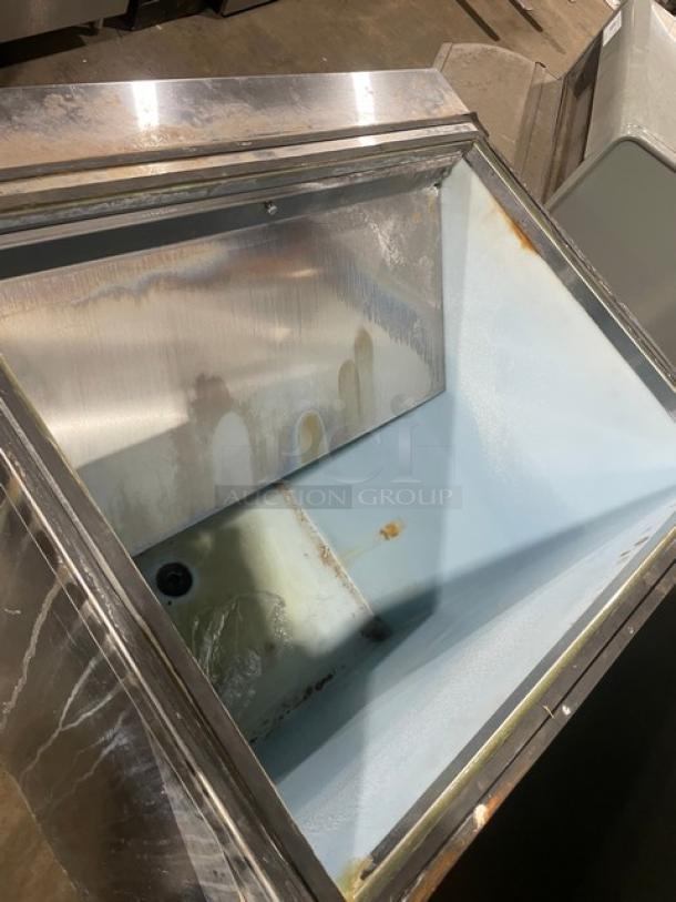 Follett Commercial Stainless Steel Slope Front 430 LB. Ice Storage Bin! Model: 425-30 SN: D03776-24910! On Legs! - Image 5 of 7