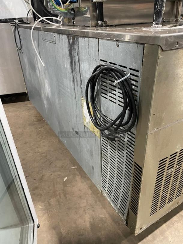 Everest Commercial Stainless Steel 3 Door Undercounter Worktop Freezer! With Poly Coated Wire Rack! Model: ETF3 SN: BTF313070014! 115V 1 Phase! On Casters! - Image 4 of 9