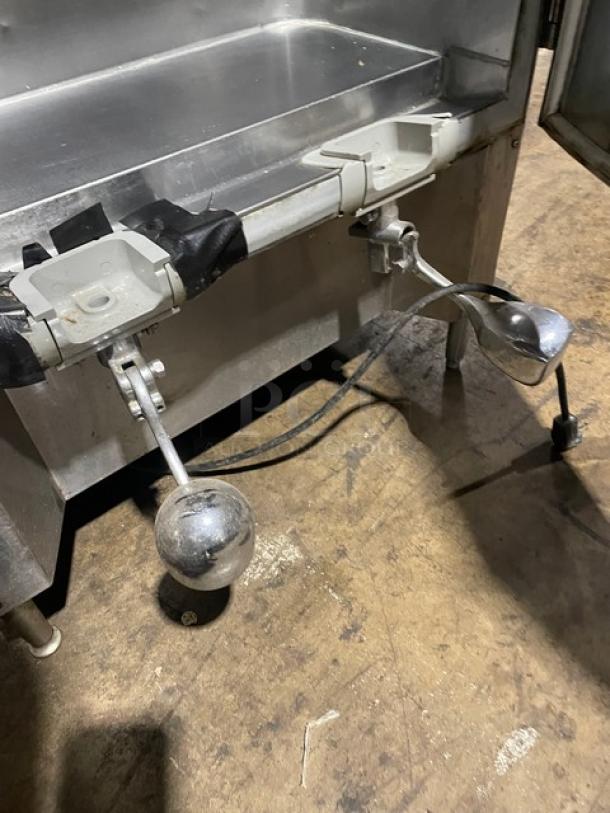 Silver King Commercial Stainless Steel Electric Powered Refrigerated Countertop Milk/Creme Beverage Dispenser! With 2 Dispensers! Model: SK02-R-S SN: 106598R! 115V! On Legs! - Image 6 of 8