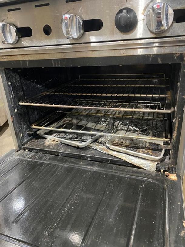 Migali Commercial Stainless Steel Natural Gas Powered Flat Griddle Range/Oven Combo! With Back Splash & Overhead Salamander Shelf! With Wire Oven Racks! On Legs! - Image 9 of 11