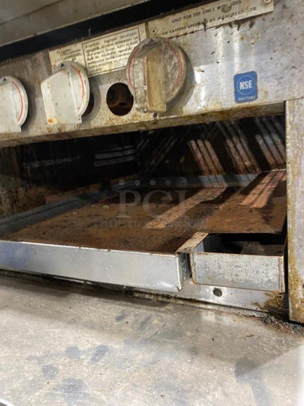 MagiKitch'n Commercial Stainless Steel Natural Gas Powered Countertop Magi Glow Raised Char Broiler! With Built In Broiler/Cheese Melter! With Back & Side Splash! Model: RMB 24 SN: R9400703! On Single Shelf Equipment Cart! - Image 8 of 12