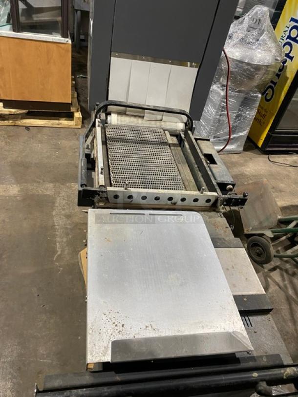 Beseler Commercial Electeric Powered Heavy Duty Shrink Wrap System Machine/Heat Tunnel Combo! Model: HS-1520D SN: J1A13120! 115V 1 Phase / Model: TD-16-10 SN: 040600122! 220V 1 Phase! On Casters! All One Money! - Image 9 of 13