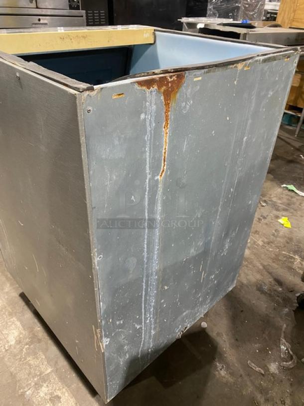 Hoshizaki Commercial Stainless Steel Ice Storage Bin! With Heavy-Duty Top Hinged Lift-Up Style Lid! On Legs! - Image 3 of 10