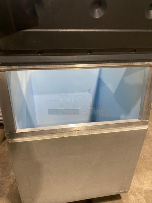 Hoshizaki Commercial Stainless Steel Ice Storage Bin! With Heavy-Duty Top Hinged Lift-Up Style Lid! On Legs! - Image 5 of 10