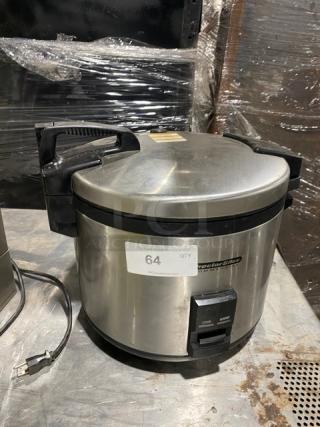Hamilton Beach Proctor Silex Series Commercial Stainless Steel Electric Powered Countertop 60 Cup (30 Cup Raw) Rice Cooker/Warmer! Model: 37560R SN: C3232ET00571! 120V!