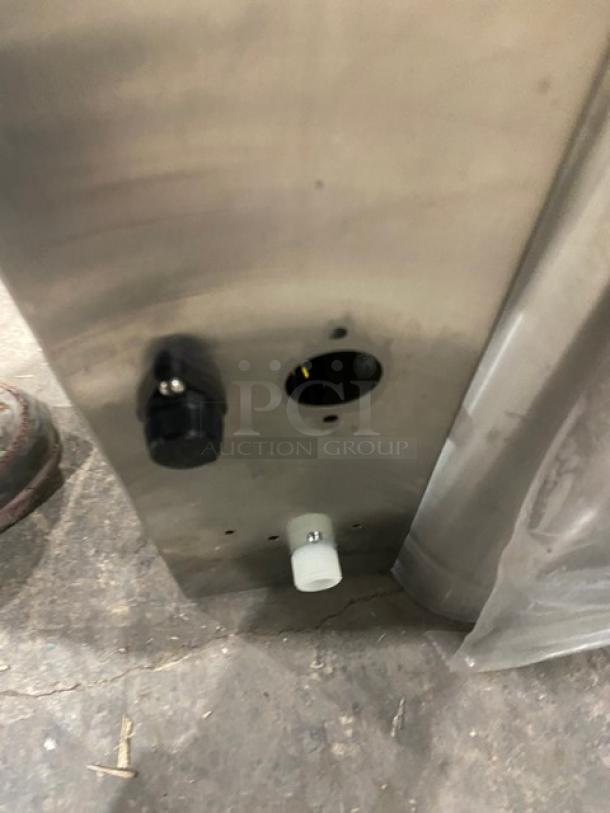 GrindMaster Cecilware Commercial Stainless Steel Electric Powered Countertop Single Automatic 3-Gal Coffee Urn! Model: FE75-N SN: L259108! 120/208V 3 Phase! - Image 8 of 9