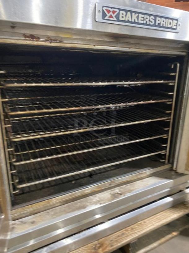 Bakers Pride Cyclone Series Commercial Stainless Steel Natural Gas Powered Single Stack Convection Oven! With Wire Oven Rack! Model: CO11-G1 SN: 326! 120V 1 Phase! - Image 6 of 8