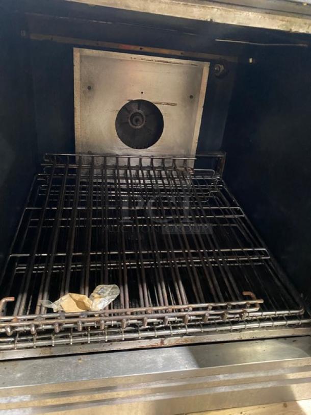 Bakers Pride Commercial Stainless Steel Electric Powered Single Stack Convection Oven! With Wire Oven Rack! With Casters! - Image 5 of 8