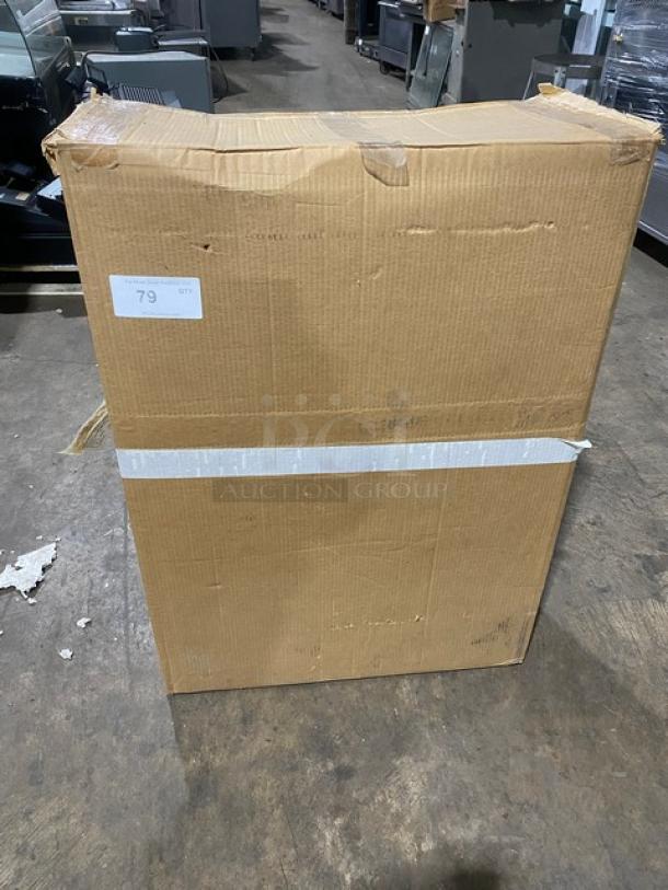 BRAND NEW! Grosfellix Belize Series Commercial Midback Style Foldable Sling Chair! - Image 1 of 6