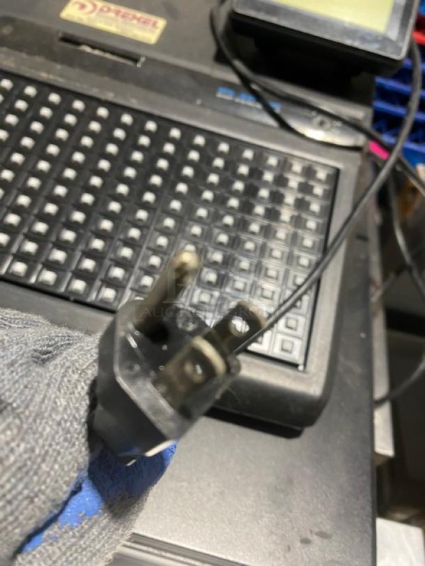 Sam4s Commercial Black Electric Powered Countertop Food Service Cash Register! With Cash Drawer! Model: SPS-320 SN: 1308270077! 120V 1 Phase! - Image 9 of 9