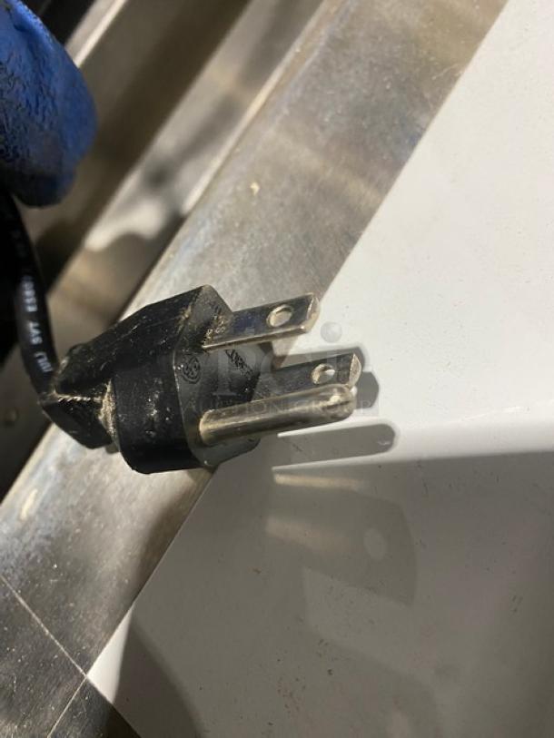 Sam4s Commercial Black Electric Powered Countertop Food Service Cash Register! With Cash Drawer! Model: SPS-320 SN: 1106270010! 120V 1 Phase! - Image 8 of 8