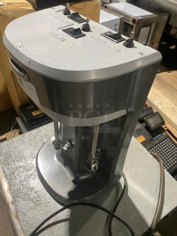 Hamilton Beach Commercial Heavy-Duty Electric Powered Countertop Triple-Spindle Drink Mixer Machine! On Legs! - Image 3 of 7