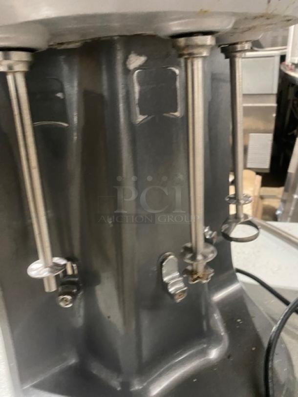 Hamilton Beach Commercial Heavy-Duty Electric Powered Countertop Triple-Spindle Drink Mixer Machine! On Legs! - Image 4 of 7