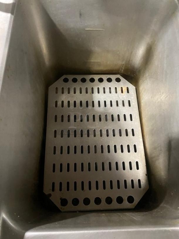AXIS Commercial Stainless Steel Natural Gas Powered Single Floor Model Pasta Cooker! With Fresh Water Valve & Control Knob! With Back Splash! With Assorted Mesh Baskets! Model: AX-SPG SN: 90MF.406! On Casters! - Image 6 of 10
