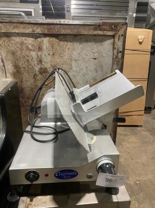 Globe Chefmate Series Commercial Heavy Duty Electric Powered Countertop Deli Meat/Cheese Slicer! Model: GC 12D SN: 132899! 115V 1 Phase! On Legs!