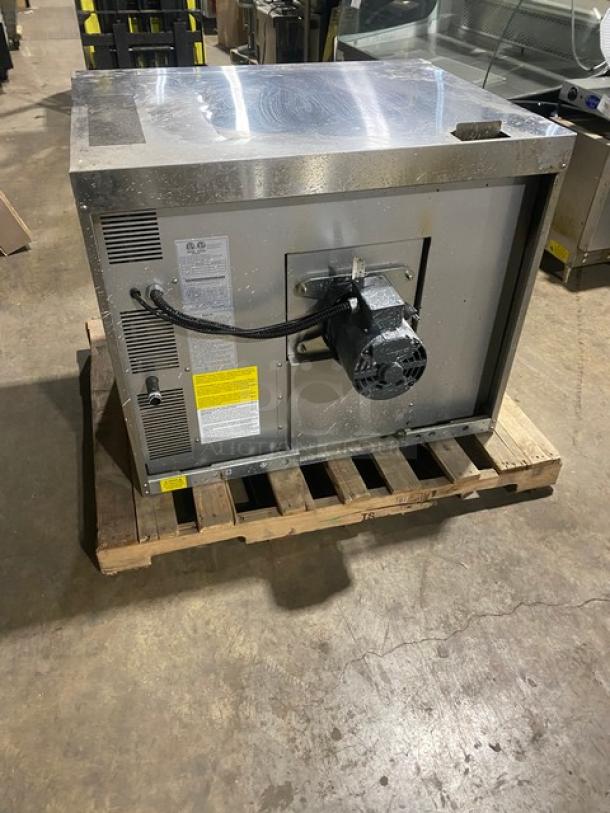 Cook-Rite By Atosa Commercial Stainless Steel Natural Gas Powered Single Stack Convection Oven! With Thermostatic Controls! With Wire Oven Racks! Model: ATCO-513NB SN: ATCO-513NBAUS100323061600C40156! 115V 1 Phase! - Image 3 of 8