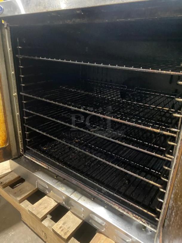 Cook-Rite By Atosa Commercial Stainless Steel Natural Gas Powered Single Stack Convection Oven! With Thermostatic Controls! With Wire Oven Racks! Model: ATCO-513NB SN: ATCO-513NBAUS100323061600C40156! 115V 1 Phase! - Image 5 of 8