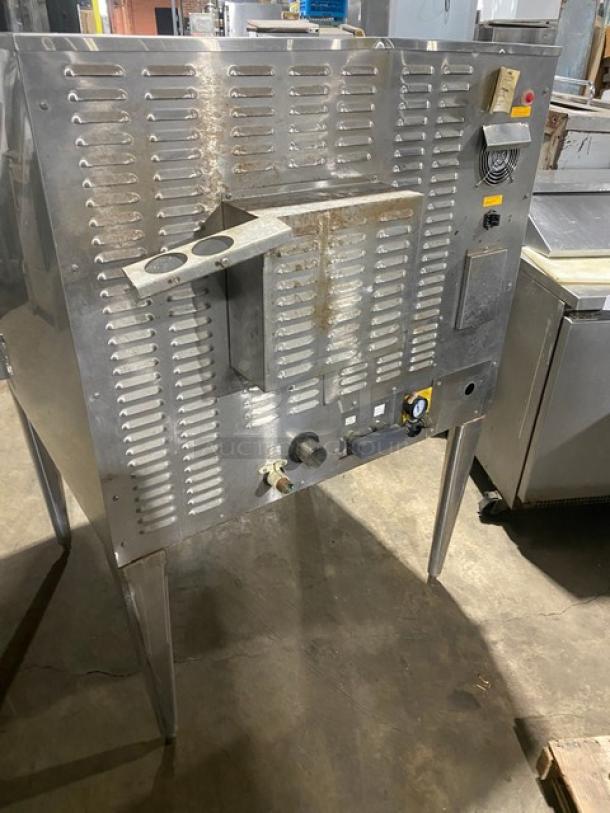Blodgett Commercial Stainless Steel Electric Powered Single Stack Combi-Oven/Steamer! With Wire Oven Racks! Model: BC14E/AB SN: 070203.1H060S! 208V 3 Phase! On Legs! - Image 4 of 9