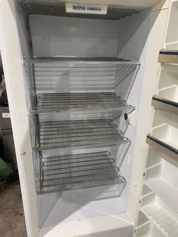 RichPlan Commercial White Single Door Reach In Upright Freezer! With Wire Racks! Model: GFU21M9AW4 SN: WB51407131! 115V 1 Phase! - Image 5 of 8