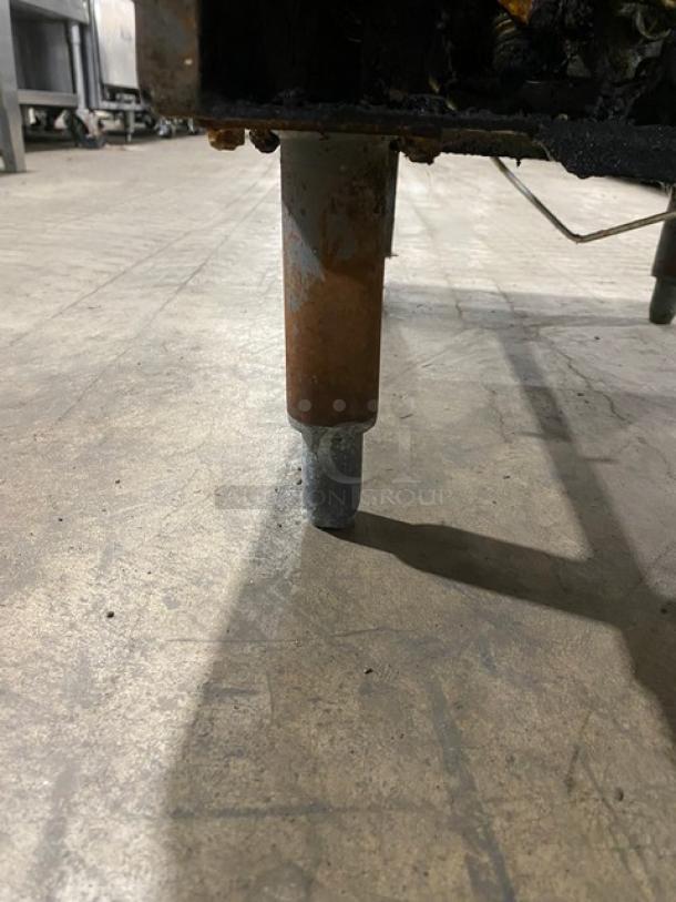 Pitco CP Frialator Series Commercial Stainless Steel Propane Powered 40 Lb. Deep Fat Fryer! With Back Splash & Basket Hanger! Model: 14 SN: 859Y26433CP! On Legs! - Image 9 of 10