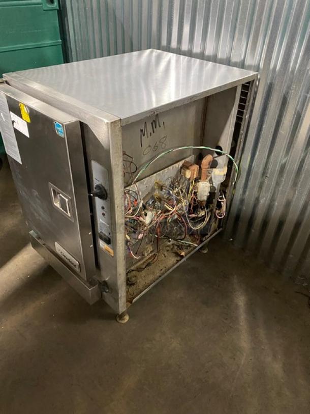 Cleveland Range SteamChef Series Commercial Stainless Steel Natural Gas Powered Countertop Convection Steamer! Energy Star Certified! With Built-In Pan Holding Rack! Model: 22CGT6.1 SN: 1310230000068! 120V 1 Phase! On Legs! - Image 2 of 11