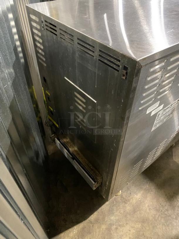 Cleveland Range SteamChef Series Commercial Stainless Steel Natural Gas Powered Countertop Convection Steamer! Energy Star Certified! With Built-In Pan Holding Rack! Model: 22CGT6.1 SN: 1310230000068! 120V 1 Phase! On Legs! - Image 3 of 11