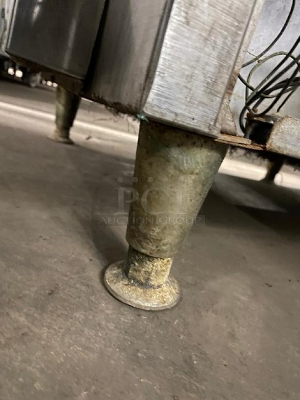 Cleveland Range SteamChef Series Commercial Stainless Steel Natural Gas Powered Countertop Convection Steamer! Energy Star Certified! With Built-In Pan Holding Rack! Model: 22CGT6.1 SN: 1310230000068! 120V 1 Phase! On Legs! - Image 8 of 11