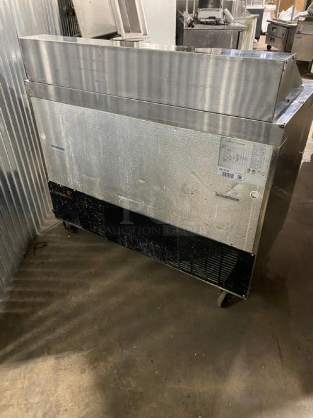 Spartan Commercial Stainless Steel 2 Door Refrigerated Bain Marie Style Mega Top Salad/Sandwich Prep Table! With Poly Coated Wire Racks! Model: SST-48! 115V! On Casters! - Image 3 of 11