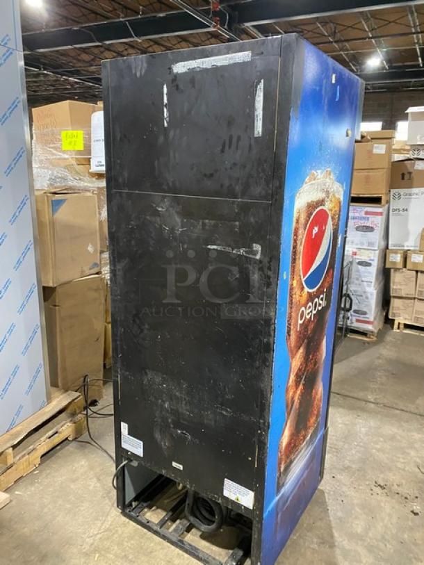 True Pepsi Style Commercial Single Glass Door Reach In Merchandiser Refrigerator! With Poly Coated Wire Racks! Model: GDM-26-HC~TSL01 SN: 9224248! 115V 1 Phase! - Image 3 of 8