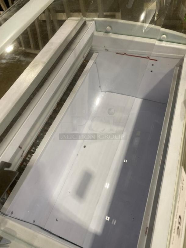 Antartika Commercial White Free-Standing Frozen Yogurt/Ice Cream Dipping Cabinet! With Sneeze Guard! Model: CONO 4+4! 115V! On Casters! - Image 6 of 11