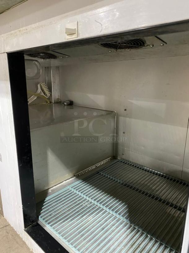 Leader Commercial Stainless Steel 2 Door Refrigerated Bain Marie Style Mega Top Pizza Prep Table! With Poly Coated Wire Rack! On Casters! - Image 8 of 11
