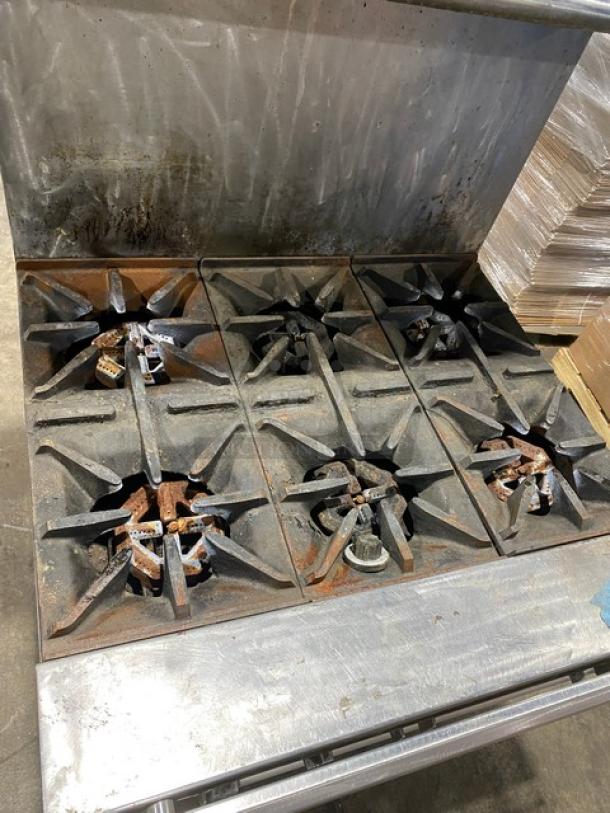 U.S. Range Commercial Stainless Steel Natural Gas Powered 6 Burner Range/Oven Combo! With Backsplash & Overhead Salamander Shelf! On Casters! - Image 5 of 11
