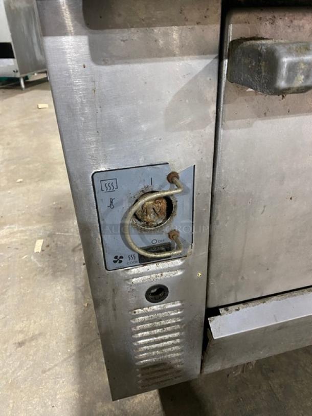 U.S. Range Commercial Stainless Steel Natural Gas Powered 6 Burner Range/Oven Combo! With Backsplash & Overhead Salamander Shelf! On Casters! - Image 7 of 11