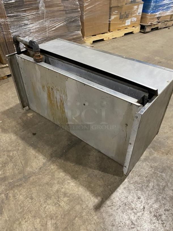 Royal Commercial Stainless Steel Natural Gas Powered Overhead Salamander Broiler/Cheese Melter! With Wire Oven Rack! - Image 3 of 8