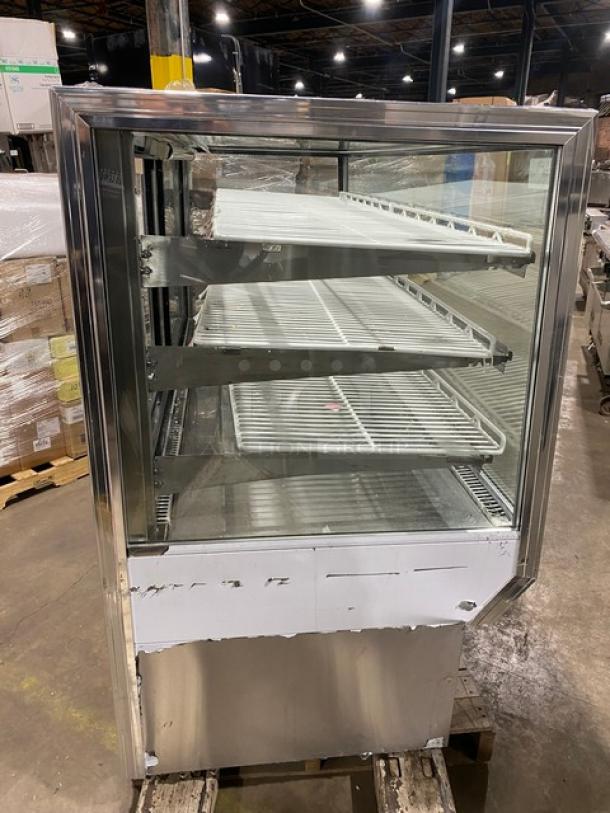 Leader Commercial Stainless Steel Straight Glass Refrigerated 3-Tier Bakery Merchandiser Display Showcase! With Adjustable Poly Coated Racks! With Rear Sliding Glass Doors! Model: HBK77 S/C SN: PU04M0094! 115V 1 Phase! - Image 2 of 10