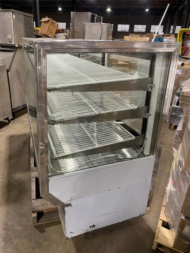 Leader Commercial Stainless Steel Straight Glass Refrigerated 3-Tier Bakery Merchandiser Display Showcase! With Adjustable Poly Coated Racks! With Rear Sliding Glass Doors! Model: HBK77 S/C SN: PU04M0094! 115V 1 Phase! - Image 4 of 10