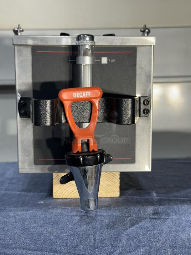 Bunn Portable Satellite Server Decaf Model# 1GPR-FF Pail Handle 7X13X8 - Image 1 of 3