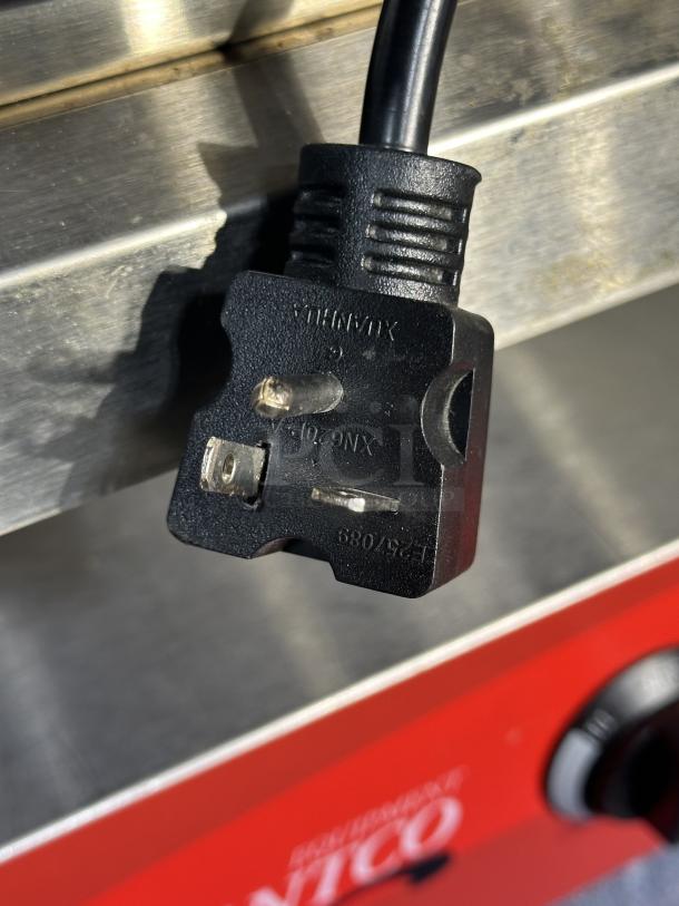 One Avantco 17" Electric Countertop Salamander Model# 177SAL17M 208/240 Volts 18X19X20 - Image 4 of 4