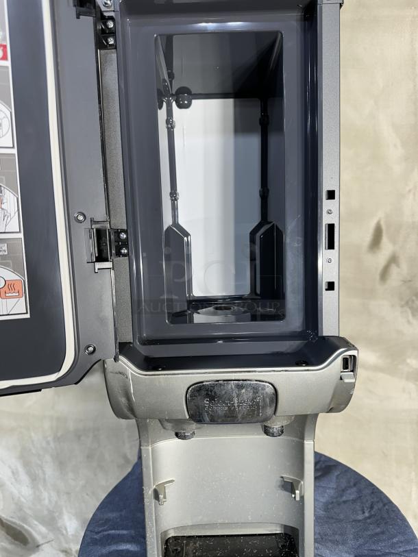 N&W Global Vending Coffee Brewer, Model# C110NG/SF0N202, 120Volts, powered on when tested, 10.5X20.5X31 - Image 3 of 5